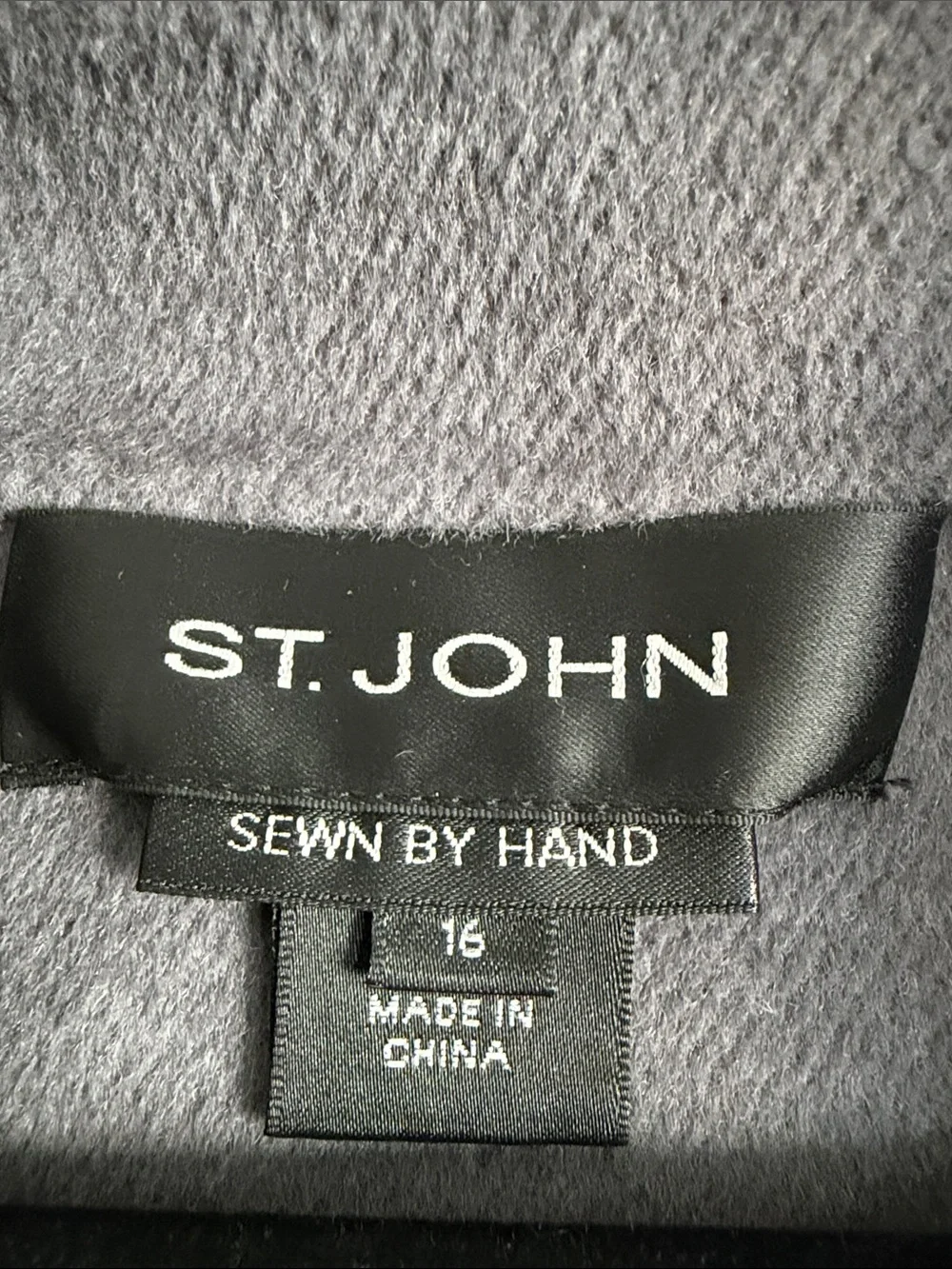 St. John stylish cropped